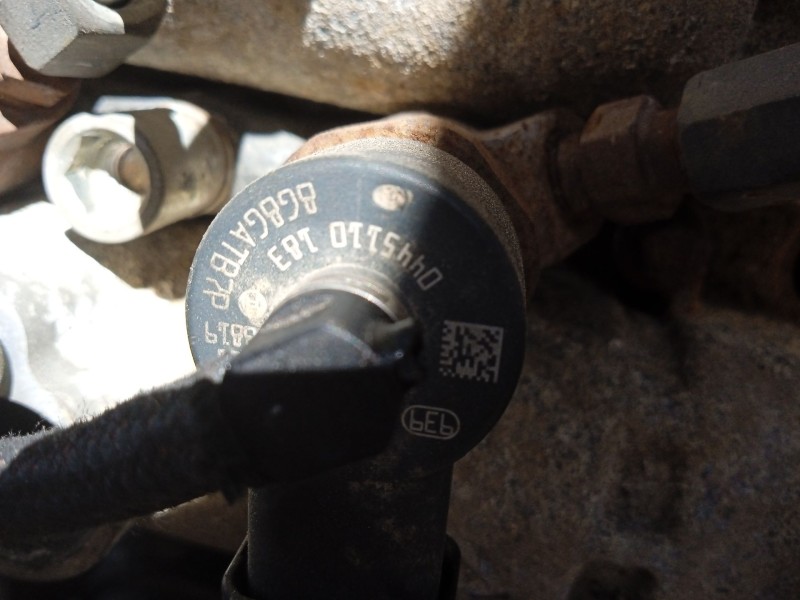 Recambio de inyector para opel corsa d referencia OEM IAM 0445110183  