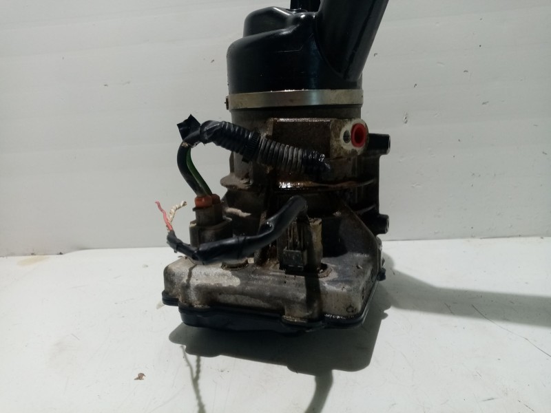 Recambio de bomba direccion para citroën c4 grand picasso sx referencia OEM IAM 4008F3  9681965580