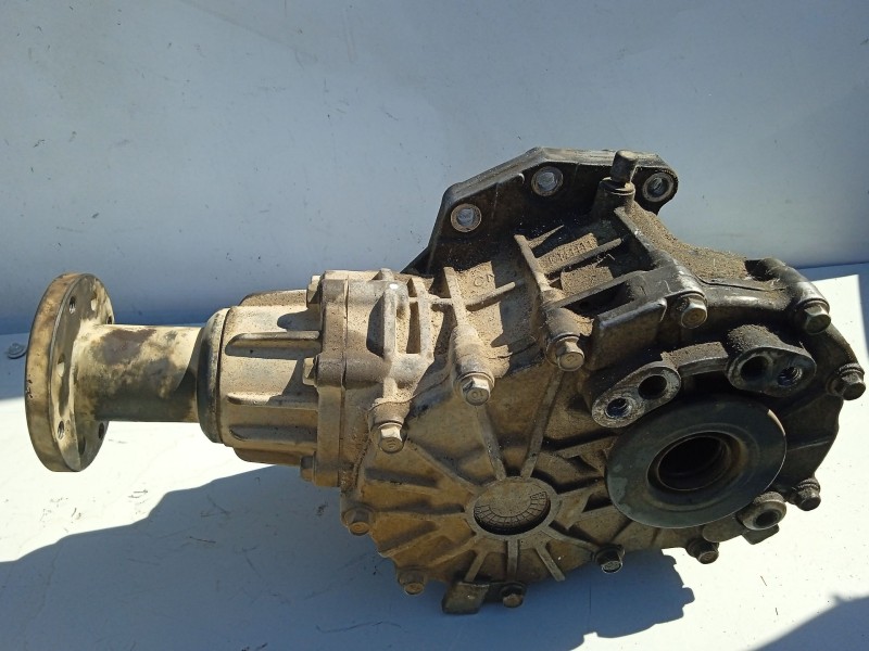 Recambio de diferencial trasero para hyundai santa fe cm referencia OEM IAM 5300039300  