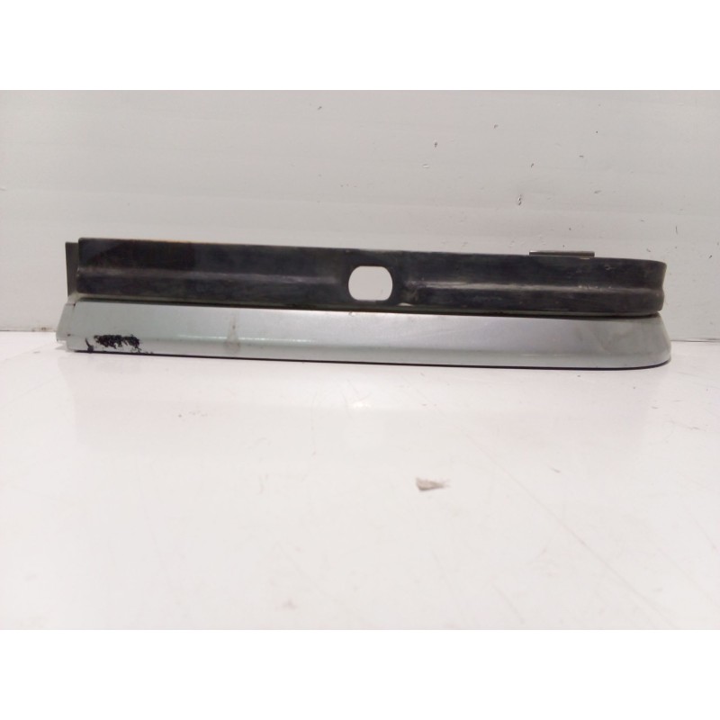Recambio de moldura bajo faro izquierdo para land rover range rover ii (p38a) 4.6 4x4 referencia OEM IAM AWR2011LH  