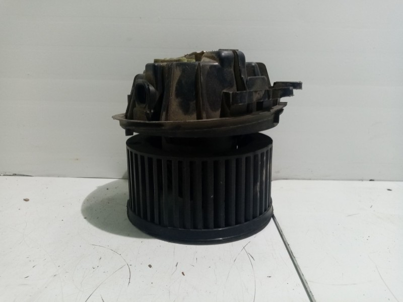 Recambio de motor calefaccion para citroën c3 referencia OEM IAM 6441Q5  