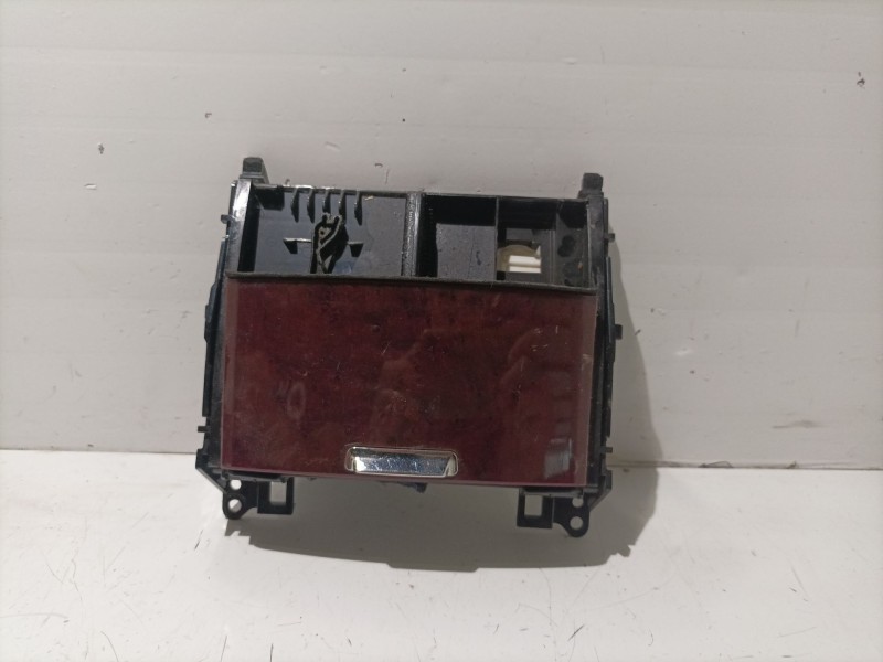 Recambio de cenicero para lexus is ii (_e2_) 250 (gse20) referencia OEM IAM 1A421032G 1A421-032G 