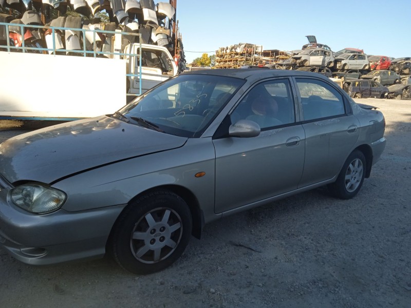 kia shuma sedán (fb) del año 1999