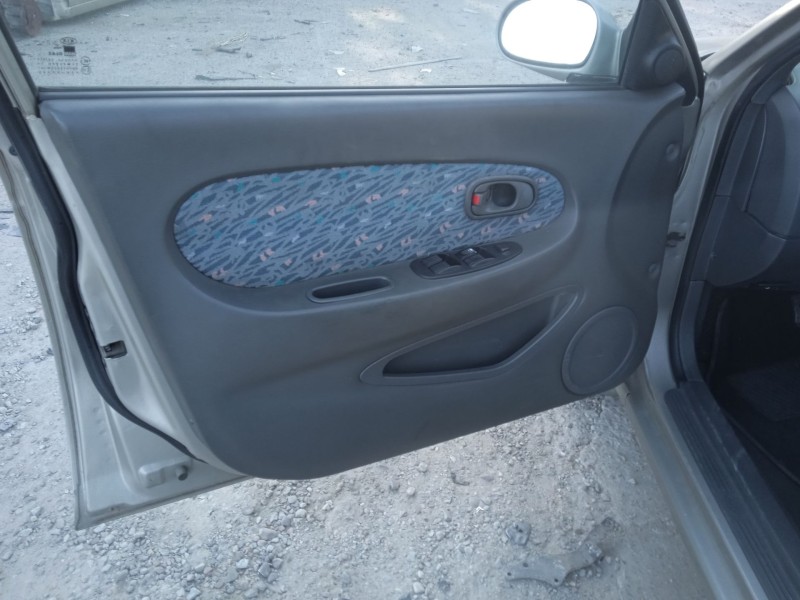 kia shuma sedán (fb) del año 1999