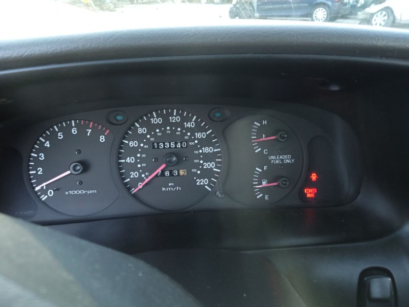 kia shuma sedán (fb) del año 1999