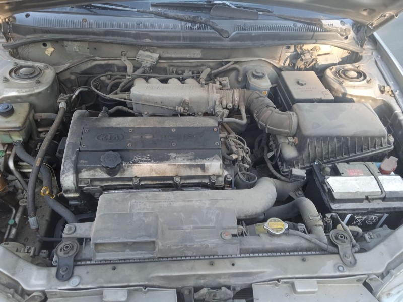 kia shuma sedán (fb) del año 1999