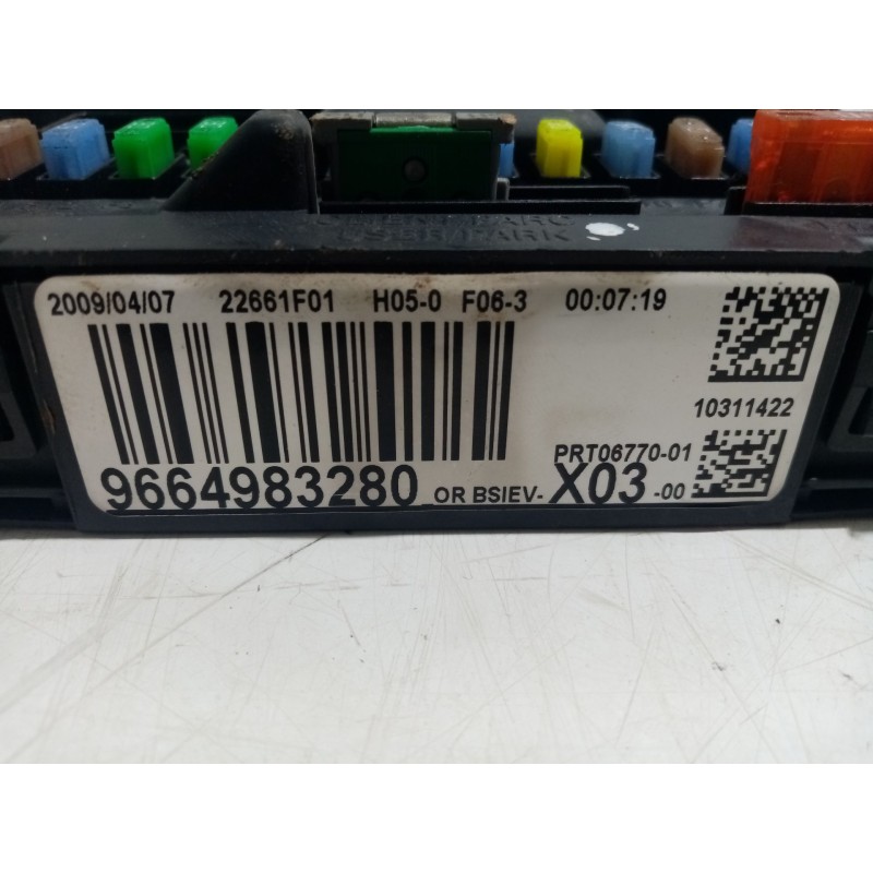 Recambio de caja reles / fusibles para citroën c3 referencia OEM IAM 9664983280  