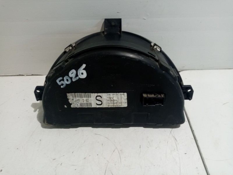 Recambio de cuadro instrumentos para citroën c3 referencia OEM IAM 216787204  