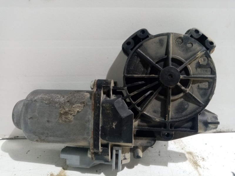 Recambio de motor elevalunas delantero derecho para citroën c3 referencia OEM IAM 9222FH  