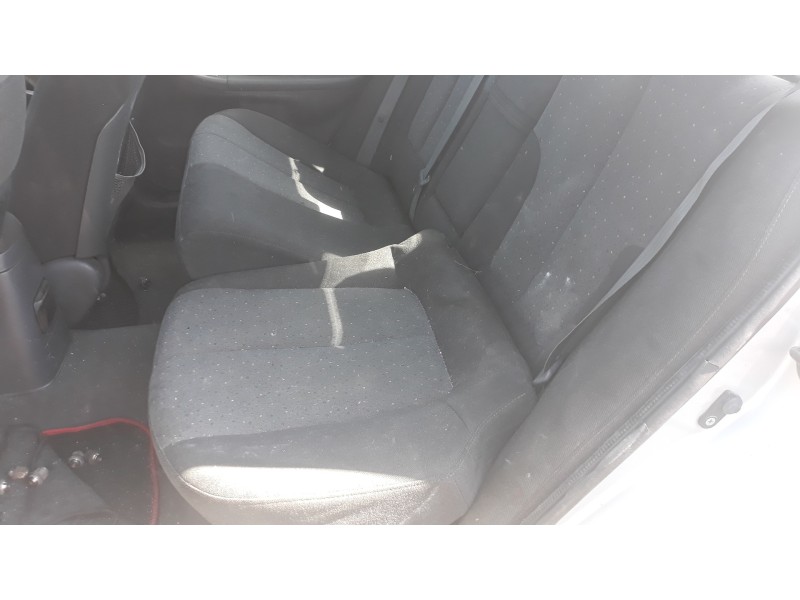 hyundai elantra (xd) 2.0 crdi comfort (5-ptas.)   |   10.03 - 12.07 | 2003 - 2007 | 112 cv / 82 kw del año 2003