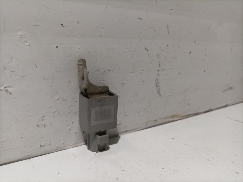 Recambio de modulo electronico para lexus is ii (_e2_) 250 (gse20) referencia OEM IAM 9098004181 90980-04181 