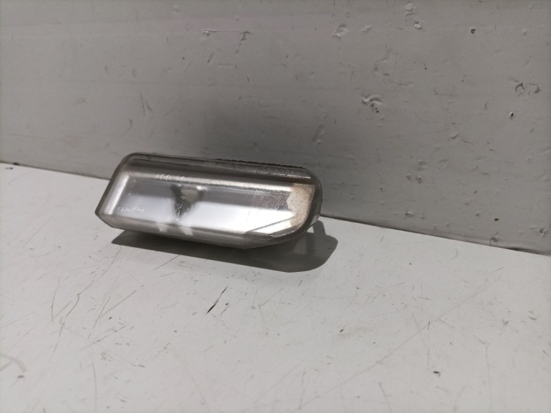 Recambio de piloto matricula para lexus is ii (_e2_) 250 (gse20) referencia OEM IAM 8169053011  