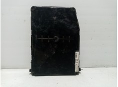 Recambio de caja reles / fusibles para renault scenic ii 1.5 dci diesel referencia OEM IAM 8200309690   2