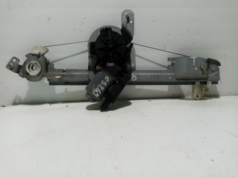 Recambio de elevalunas trasero derecho para renault scenic ii 1.5 dci diesel referencia OEM IAM 8201010934  