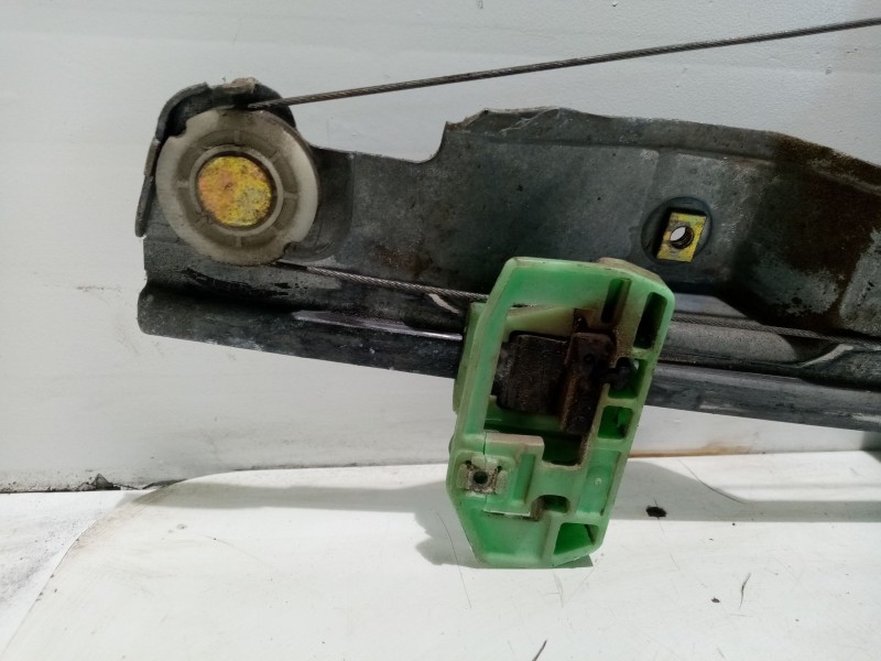 Recambio de elevalunas delantero derecho para renault scenic ii 1.5 dci diesel referencia OEM IAM 8201010936  