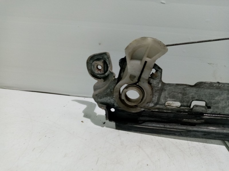 Recambio de elevalunas delantero izquierdo para renault scenic ii 1.5 dci diesel referencia OEM IAM 8201010937  