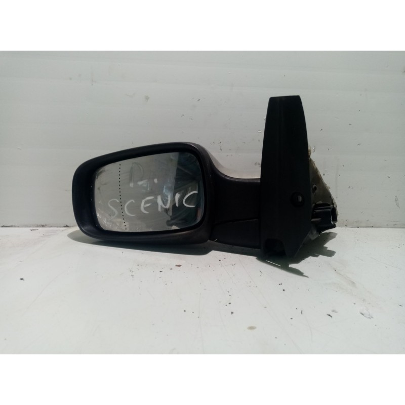 Recambio de retrovisor izquierdo para renault scenic ii 1.5 dci diesel referencia OEM IAM 7701068384  