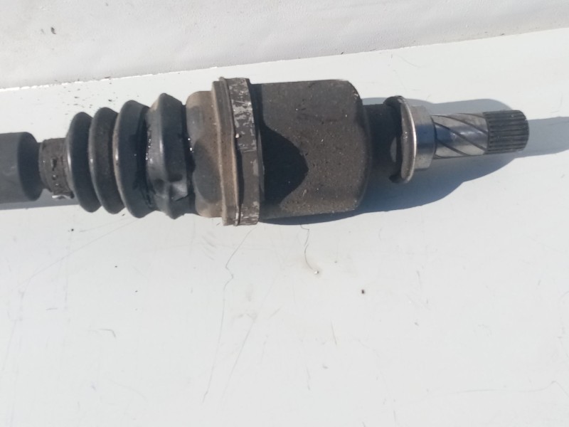 Recambio de transmision delantera izquierda para renault scenic ii 1.5 dci diesel referencia OEM IAM 8200432516  