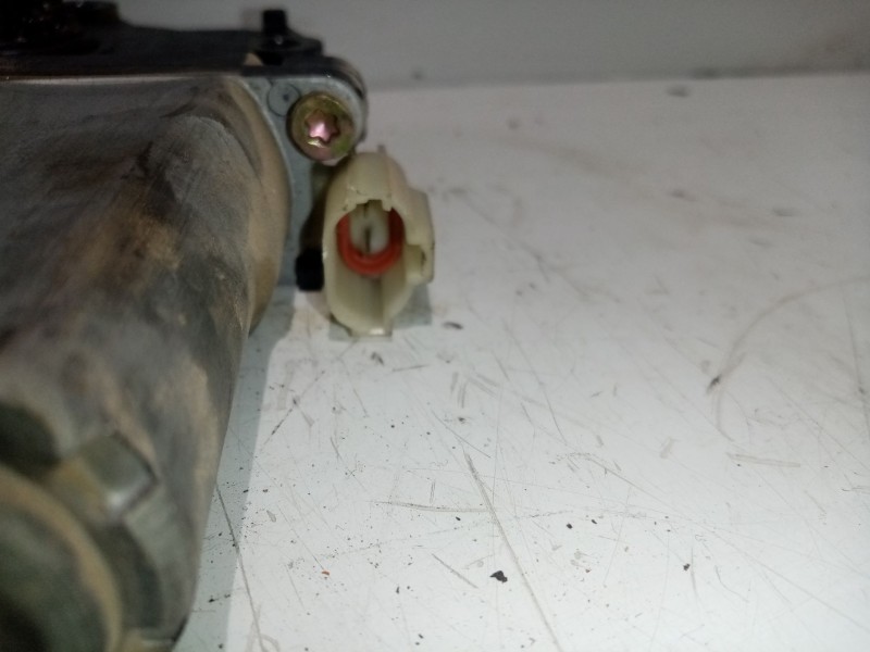 Recambio de motor elevalunas delantero derecho para kia cerato 1.6 cat referencia OEM IAM 0180034192  