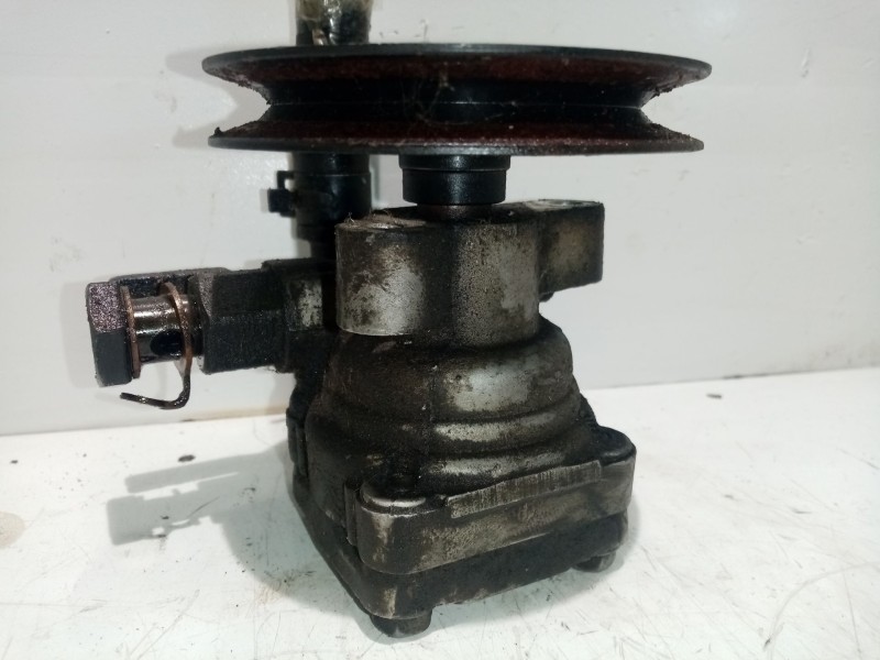 Recambio de bomba direccion para kia cerato 1.6 cat referencia OEM IAM 5711025000  