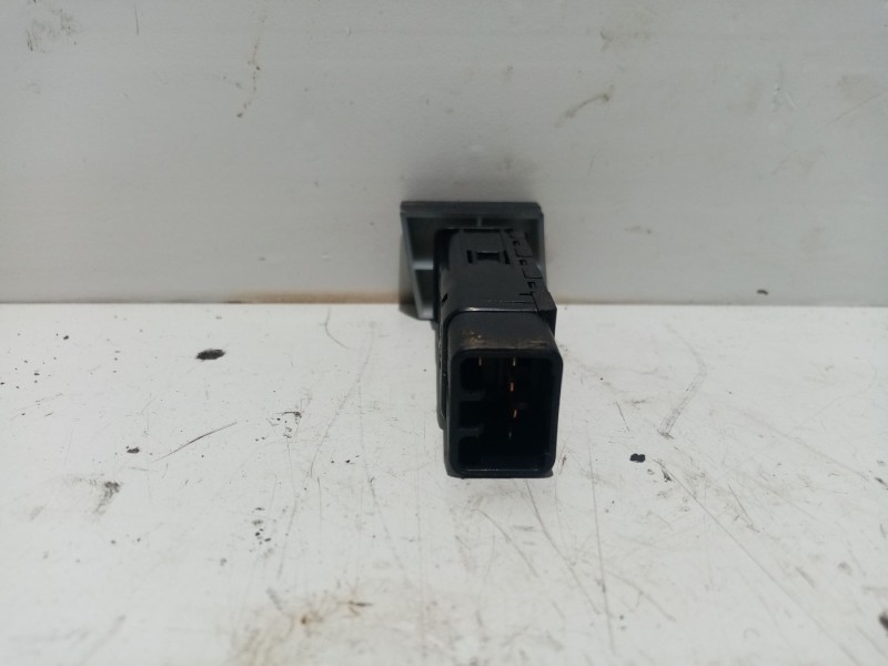 Recambio de interruptor para kia cerato 1.6 cat referencia OEM IAM 9371525000  