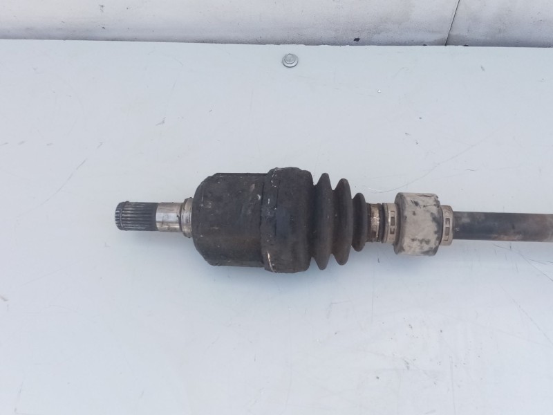 Recambio de transmision delantera derecha para kia cerato 1.6 cat referencia OEM IAM 4950025210  