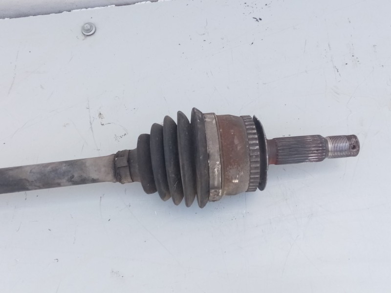 Recambio de transmision delantera derecha para kia cerato 1.6 cat referencia OEM IAM 4950025210  