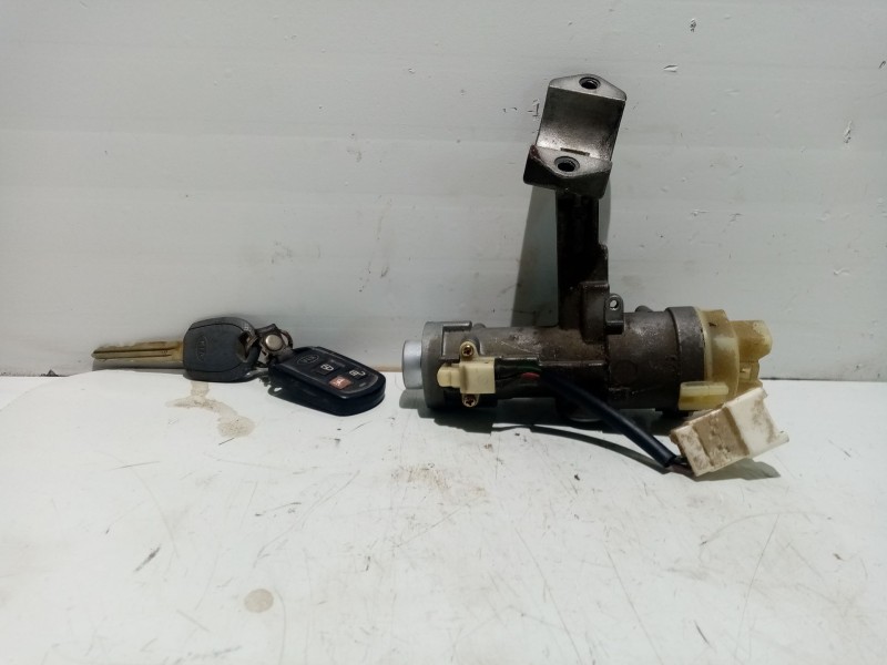 Recambio de bombin arranque para kia cerato 1.6 cat referencia OEM IAM 954202D000  