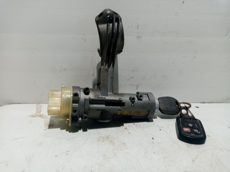 Recambio de bombin arranque para kia cerato 1.6 cat referencia OEM IAM 954202D000  