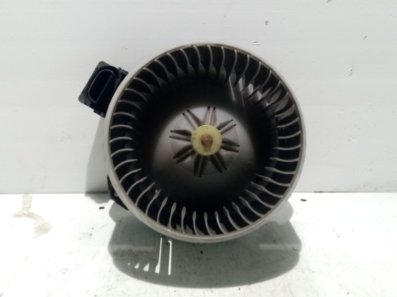 Recambio de motor calefaccion para suzuki swift berlina (mz) gl referencia OEM IAM AV2727000311  