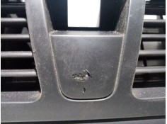 Recambio de mascara central de salpicadero para citroën c4 picasso 1.6 hdi fap referencia OEM IAM 303846   2