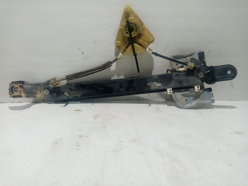 Recambio de elevalunas trasero derecho para seat leon (1p1) 1.9 tdi referencia OEM IAM 1P0839462A  