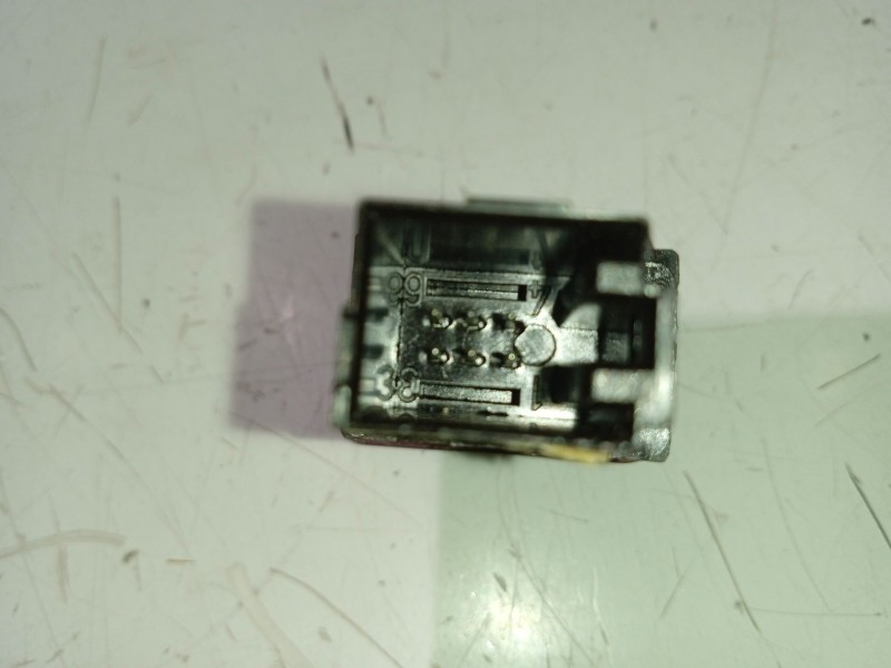 Recambio de warning para seat exeo st (3r5) 2.0 tdi referencia OEM IAM 8H0941509  