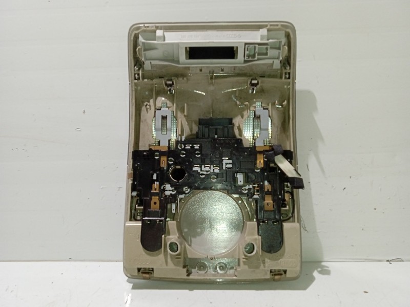 Recambio de luz interior para seat exeo st (3r5) 2.0 tdi referencia OEM IAM 8E0947135  