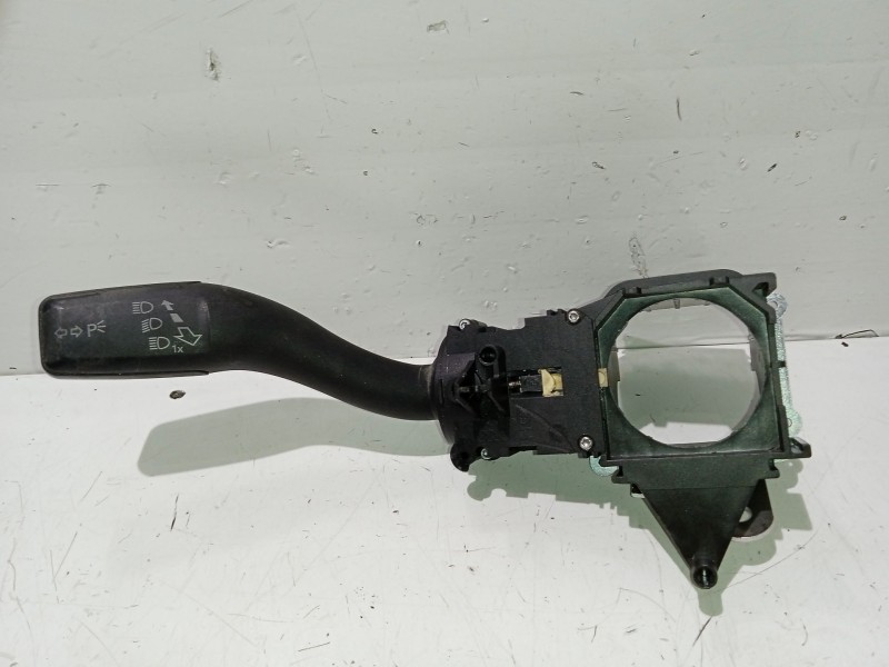 Recambio de mando intermitentes para seat exeo st (3r5) 2.0 tdi referencia OEM IAM 4E0953513K  