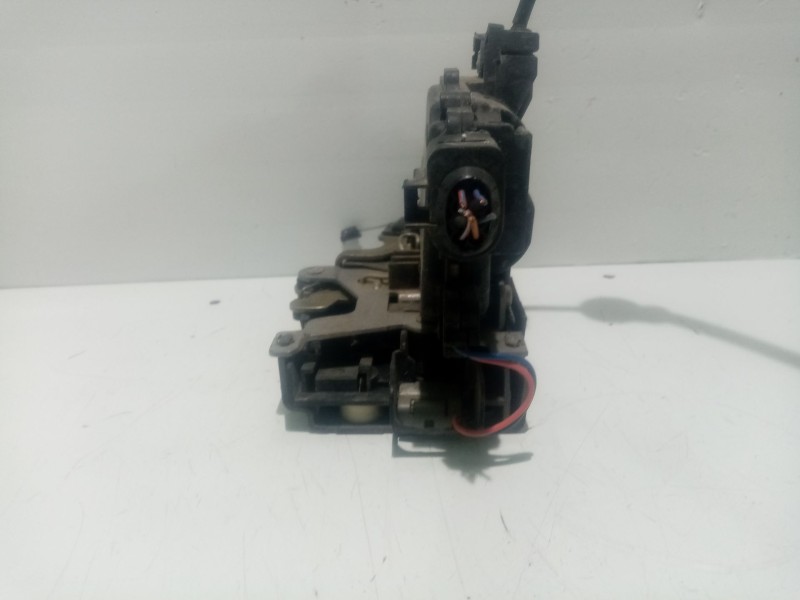Recambio de cerradura puerta trasera izquierda para skoda fabia (6y2/6y3) 1.4 referencia OEM IAM 3B4839015AG  