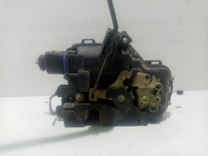 Recambio de cerradura puerta trasera izquierda para skoda fabia (6y2/6y3) 1.4 referencia OEM IAM 3B4839015AG  