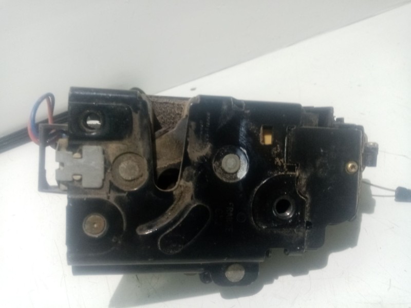 Recambio de cerradura puerta trasera izquierda para skoda fabia (6y2/6y3) 1.4 referencia OEM IAM 3B4839015AG  