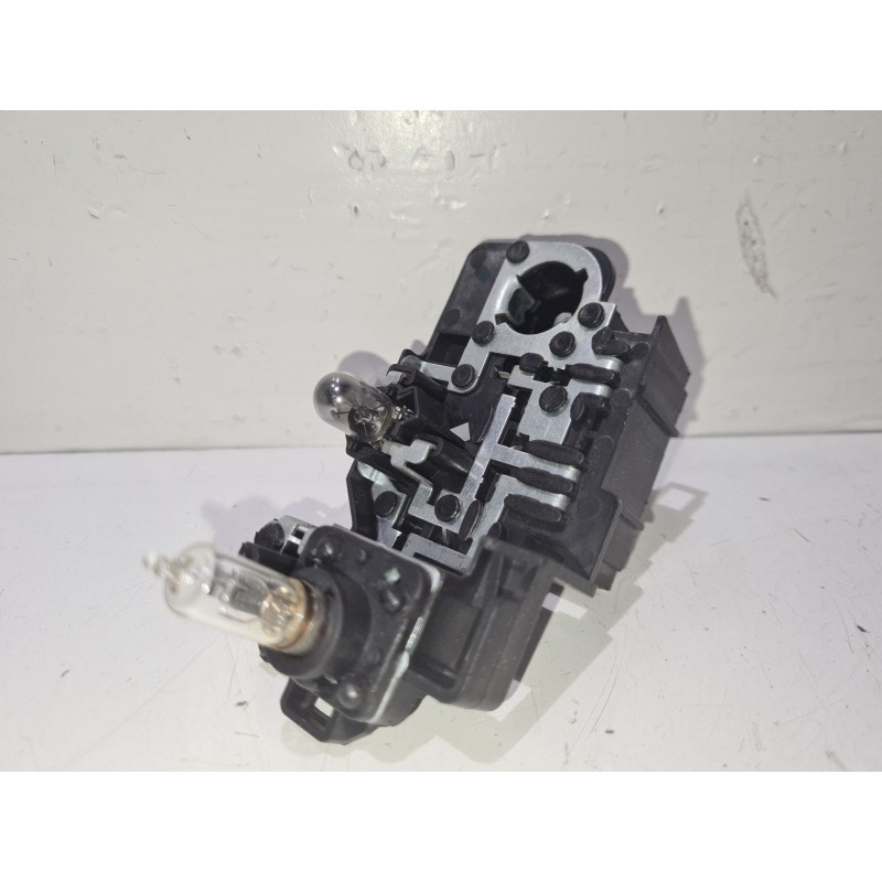 Recambio de portalamparas para seat exeo st (3r5) 2.0 tdi referencia OEM IAM 3R9945231  