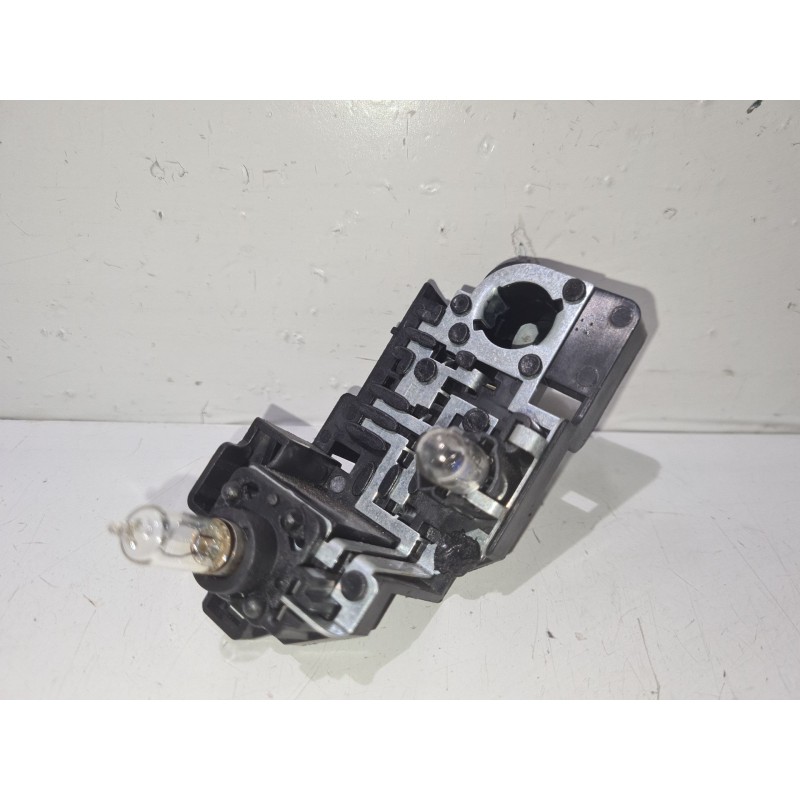 Recambio de portalamparas para seat exeo st (3r5) 2.0 tdi referencia OEM IAM 3R9945232  