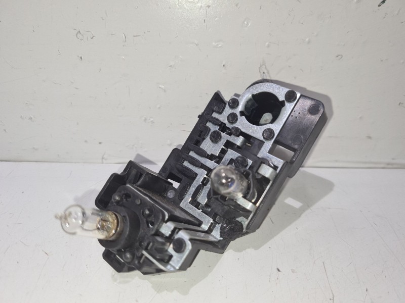 Recambio de portalamparas para seat exeo st (3r5) 2.0 tdi referencia OEM IAM 3R9945232  