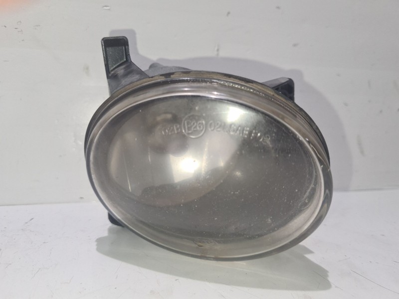 Recambio de faro antiniebla derecho para seat exeo st (3r5) 2.0 tdi referencia OEM IAM 8T0941700A  