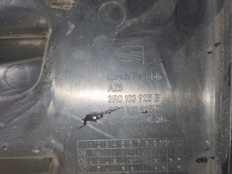 Recambio de tapa motor para seat exeo st (3r5) 2.0 tdi referencia OEM IAM 3R0103125C  