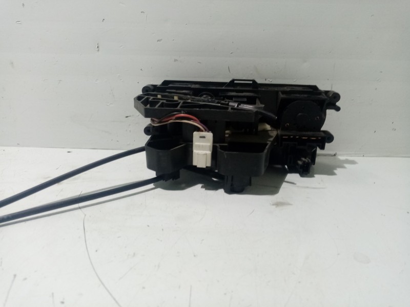 Recambio de mando calefaccion / aire acondicionado para nissan micra (k11) referencia OEM IAM 7040230732  