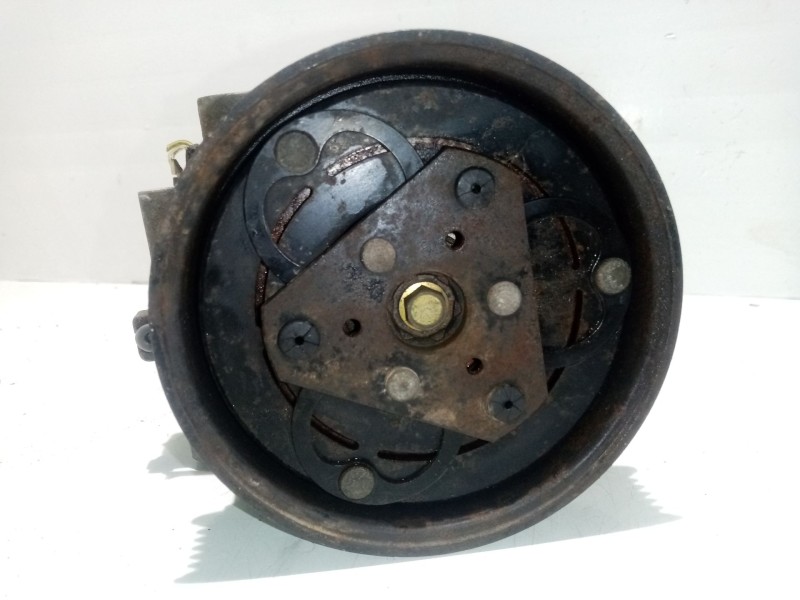 Recambio de compresor aire acondicionado para nissan micra (k11) referencia OEM IAM 5060215350 926006F605 CAC71166RS