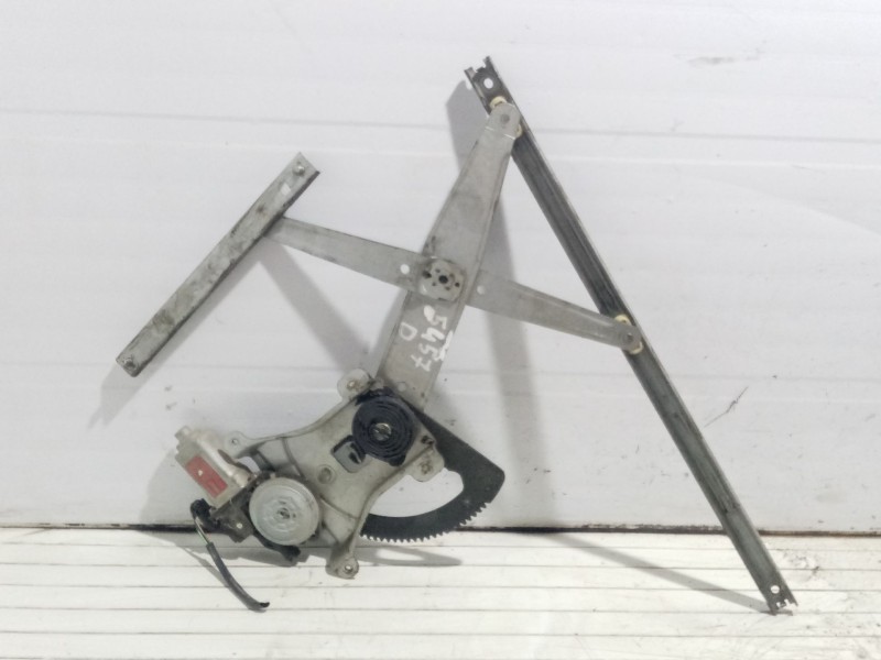 Recambio de elevalunas delantero derecho para daewoo kalos referencia OEM IAM 96541784  96541738