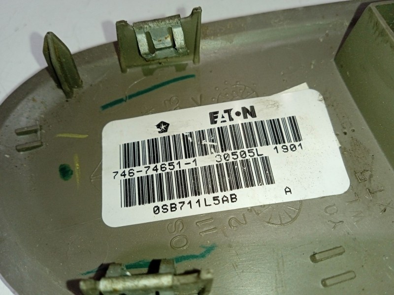 Recambio de mando elevalunas delantero derecho para chrysler voyager (rg) 2.4 cat referencia OEM IAM 746746511  