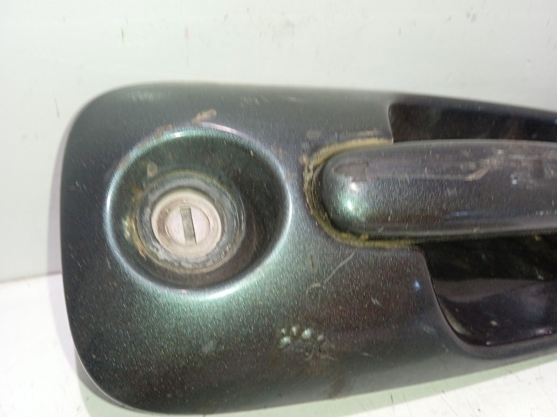 Recambio de bombin puerta delantera izquierda para chrysler voyager (rg) 2.4 cat referencia OEM IAM   