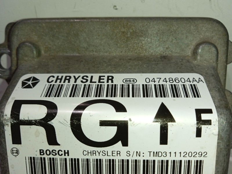 Recambio de centralita airbag para chrysler voyager (rg) 2.4 cat referencia OEM IAM 04748604AA  