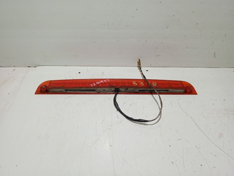 Recambio de luz central de freno para toyota avensis t22 referencia OEM IAM   